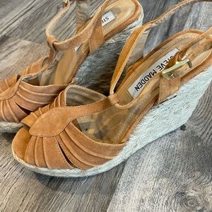 Steve Madden Suede Platform Wedge Heels, size 6